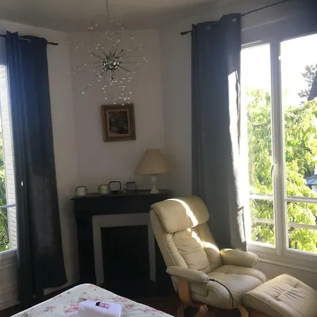 Maison En Pierre De Taille